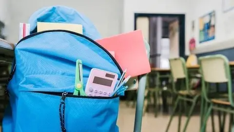 La tria de la motxilla escolar, una de les tasques imprescindibles a fer abans de l'inici del curs.