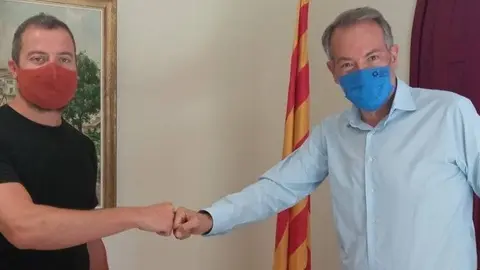 Signatura del contracte entre el President del Consell Comarcal de la Segarra i el director de Quàlia.