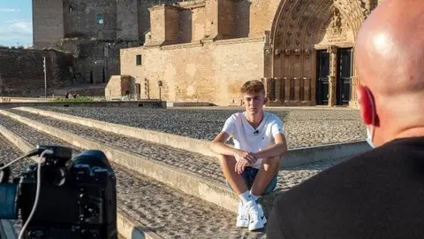 Enregistrament del vídeo amb alumnes de secundària que parlen de la diversitat cognitiva partint de la seva experiència. © Javi Martin