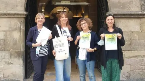 Membres de l'associació SlowShop Lleida.