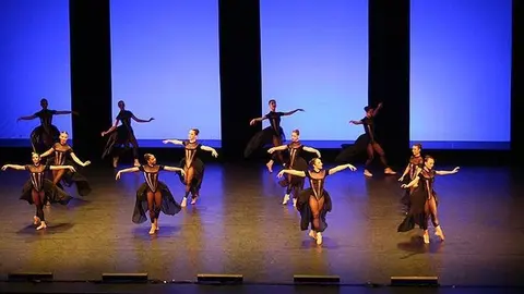 Estrena de l'espectacle Dancing Vivaldi al Teatre de la Llotja ©IEI