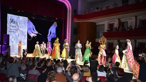 Concurs de Vestits de Paper de Mollerussa ©Territoriscat