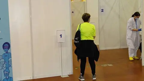 Punt de vacunació al recinte Firal de Mollerussa ©Territoriscat