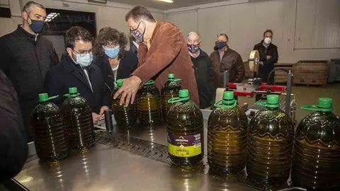 Aragonès i Jordà visiten la Cooperativa Arbequina ©JosepAPérez (1)