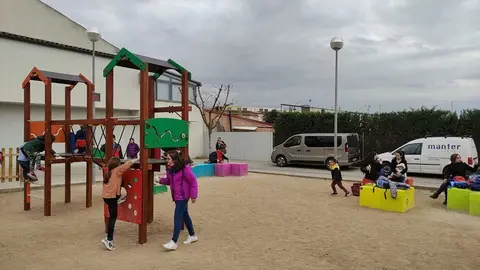 Nova zona d'esbarjo infantil a Térmens ©AjTérmens (2)