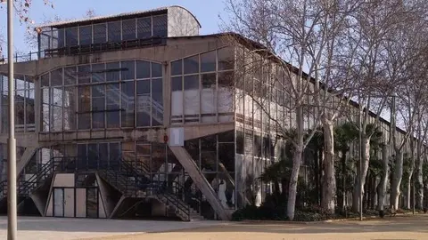 Façana del Palau de Vidre. Fotografia: El globus vermell.