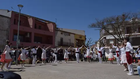 Cloenda de les Caramelles amb el tradicional Ball del Córrer ©MartaArgilés