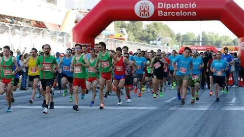 Sortida de la cursa atlètica de 5 i 10 km al Circuit de Barcelona-Catalunya ©Fundació Esclerosi Múltiple