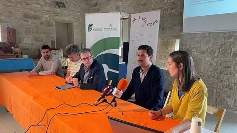 Assistents a la reunió de balanç del projecte Territori de Vincles: Vall del Corb @Diputació