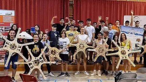 Alumnes de Torre Vicens treballen el el projecte Dronecoria ©LauraCortés (4)