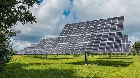 Imatge de parc solar a la demarcació de Lleida ©Solar