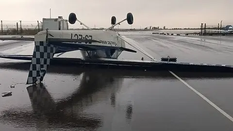 Efectes de la tempesta als angars i aparells ©Lleida-Alguaire