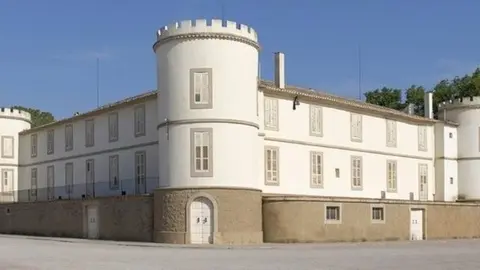 Vista general del Castell del Remei.