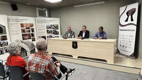Presentació Tota pedra fa paret. La pedra seca a Catalunya @ajBellvís