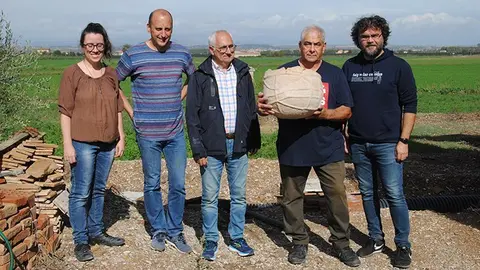 Isidre Bori amb els tècnics i autoritats ©ToniCosta
