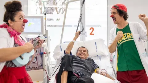 Els Pallapupas fent un espectacle en un dels hospitals de Catalunya ©Pallapupas