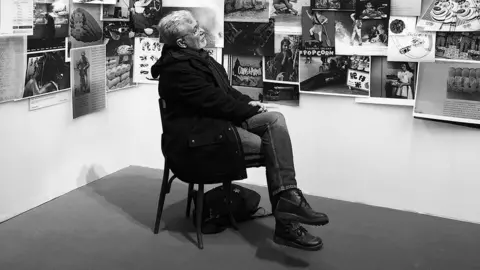 Cartell de l'exposició Cotidiane Look de Josep A. Pérez ©AriadnaPérez