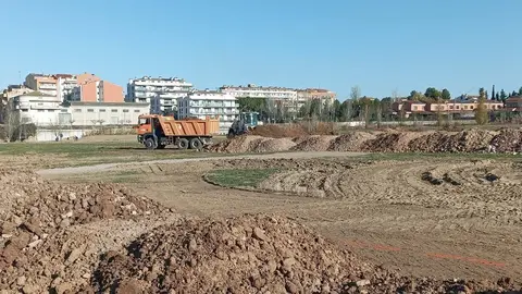Les obres de la pista atlètica ja en marxa al Parc Esportiu de Tàrrega ©AjTàrrega