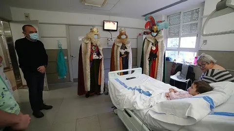 Regals pels infants ingressats a l'Arnau de Vilanova (3)