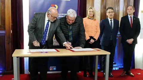 Amadeu Ros signa el conveni amb Ministeri d'Agricultura ©SubdelegacióGovern