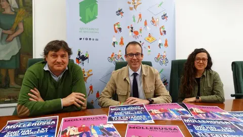 Àlex Culleré, Marc Solsona i Raquel Pueyo en la roda de premsa d'aquest matí, on han fet un avançament de la programació de la nova edició de la Festa Major de Mollerussa - Foto: Esther Barta