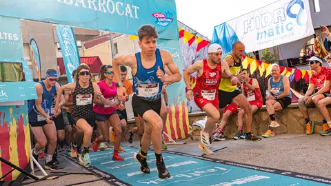 Sortida de l'Embarrocat durant la Festa Major de Sant Gaietà 2023 a Aitona - Foto: Jordi Vinuesa