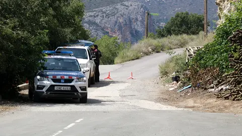Control dels Mossos d'Esquadra a la sortida d'Ivars de Noguera direcció a la festa il·legal
Data de publicació: dilluns 05 de juny del 2023, 19:38
Localització: Ivars de Noguera
Autor: Anna Berga