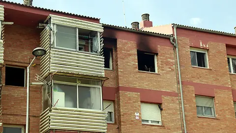 Habitatge incendiat al carrer Monteró de Balaguer on ha mort una dona
Data de publicació: dimecres 21 de juny del 2023, 11:16
Localització: Balaguer
Autor: Anna Berga