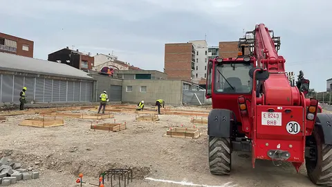 Tècnics treballant en les obres d'ampliació del CAP Bordeta-Magraners de Lleida

Data de publicació: dimecres 21 de juny del 2023, 15:29

Localització: Lleida

Autor: Cedida pel Departament de Salut