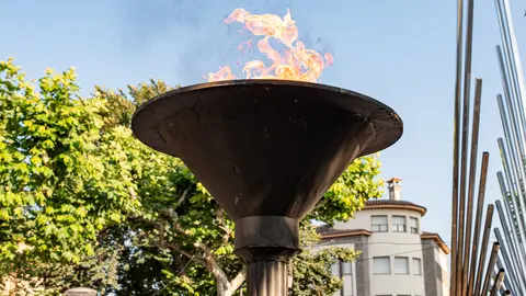 La Flama del Canigó al peveter de Tàrrega durant la revetlla de Sant Joan 2023 - Foto: Jordi Vinuesa