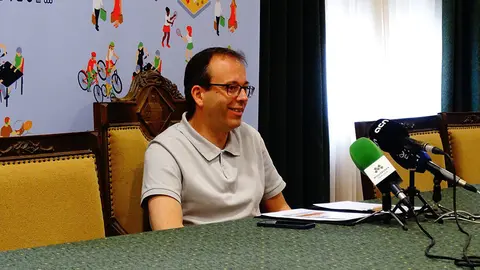 Marc Solsona a la roda de premsa de l'Ajuntament de Mollerussa - Foto: Marina Pallàs Barta