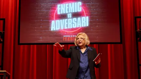 Imatge promocional de l'obra 'Instruccions per fer-se feixista'