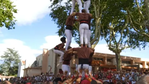 Actuació dels Margeners de Guissona a Millars - Foto:  Margeners de Guissona