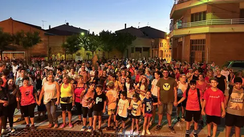 Uns 500 participants van formar part de la 27a edició de la caminada nocturna la Lluna i la Banqueta - Foto: cedida per l'Associació La Banqueta de Juneda