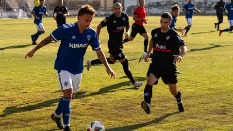 Partit amistós entre el Lleida Esportiu i el CFJ Mollerussa, disputat a Ivars d'Urgell - Foto: Jordi VInuesa