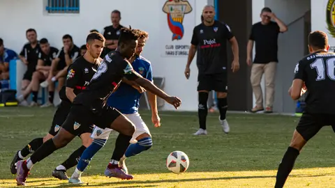 Partit amistós entre el Lleida Esportiu i el CFJ Mollerussa, disputat a Ivars d'Urgell - Foto: Jordi VInuesa