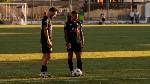 Partit amistós entre el Lleida Esportiu i el CFJ Mollerussa, disputat a Ivars d'Urgell - Foto: Jordi VInuesa