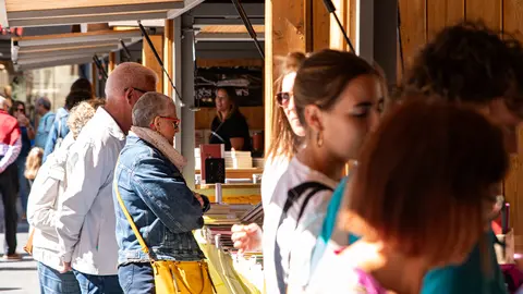 Activitat durant la jornada de dissabte de la primera edició de Sant Miquel de les Lletres a Lleida - Foto: Jordi Vinuesa