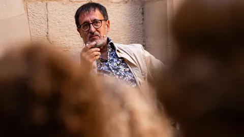 Vermut Literari amb Xavier Graset (acompanyat de Magda Gregori, Marta Alòs, Francesc Canosa i Antoni Gelonch) durant la jornada de dissabte de la primera edició de Sant Miquel de les Lletres a Lleida - Foto: Jordi Vinuesa