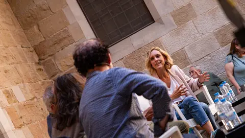Vermut Literari amb Xavier Graset (acompanyat de Magda Gregori, Marta Alòs, Francesc Canosa i Antoni Gelonch) durant la jornada de dissabte de la primera edició de Sant Miquel de les Lletres a Lleida - Foto: Jordi Vinuesa