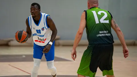 El Pujol CB Mollerussa comença la temporada amb una victòria a casa davant el CB Les Franqueses - Foto: Jordi Vinuesa