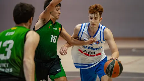 El Pujol CB Mollerussa comença la temporada amb una victòria a casa davant el CB Les Franqueses - Foto: Jordi Vinuesa