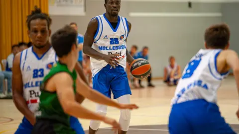 El Pujol CB Mollerussa comença la temporada amb una victòria a casa davant el CB Les Franqueses - Foto: Jordi Vinuesa