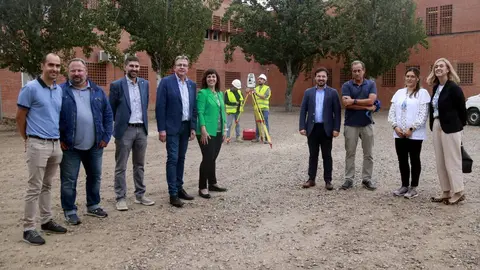 Autoritats i representants institucionals a la visita a les obres de l'ampliació del CAP de Tàrrega - Foto: Anna Berga
