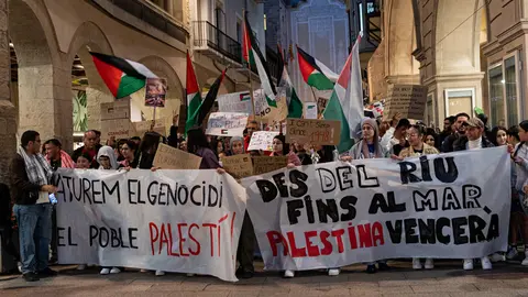 Inici de la manifestació en solidaritat al poble palestí a Lleida - Foto: Jordi Vinuesa