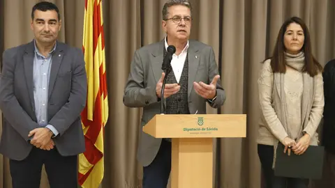 El president de la Diputació de Lleida, Joan Talarn, amb el vicepresident Agustí Jiménez - Foto: Oriol Bosch
