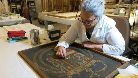 Restauració del revers del quadre donat per Jordi Tàssies Segarra a l'Ajuntament de Tàrrega