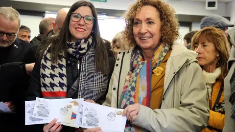 L'alcaldessa de Balaguer, Lorena González, amb la consellera de Territori, Ester Capella, en el marc de la commemoració del centenari de l'arribada del tren a la capital de la Noguera

Data de publicació: dissabte 03 de febrer del 2024, 14:47

Localització: Balaguer

Autor: Alba Mor