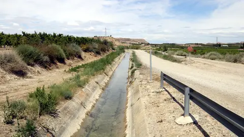 El canal Catalunya-Aragó al seu pas per Seròs - Foto: Laura Cortés/Ignasi Gómez