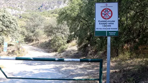 Carretera entre Corçà i Mont-rebei
